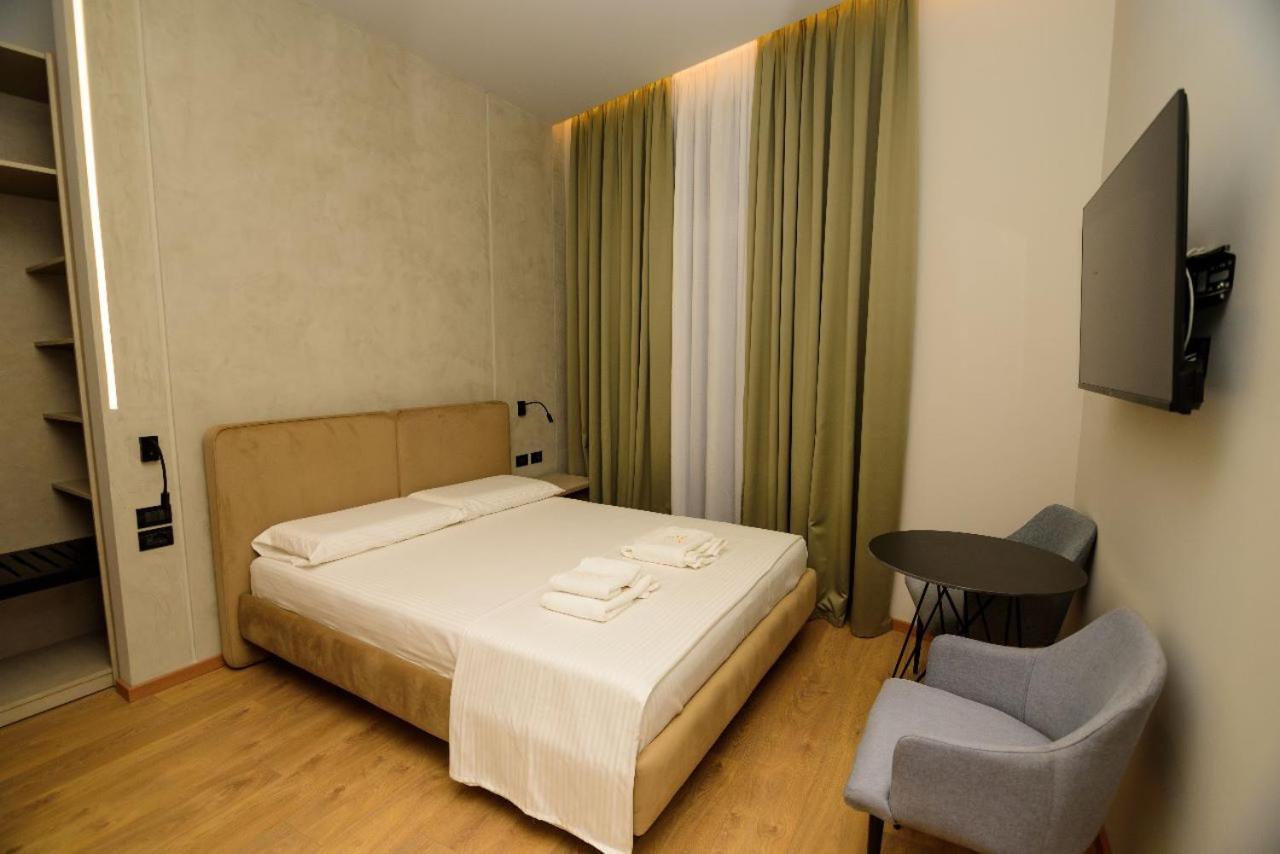 Hotel Zeneli Vlorë 외부 사진