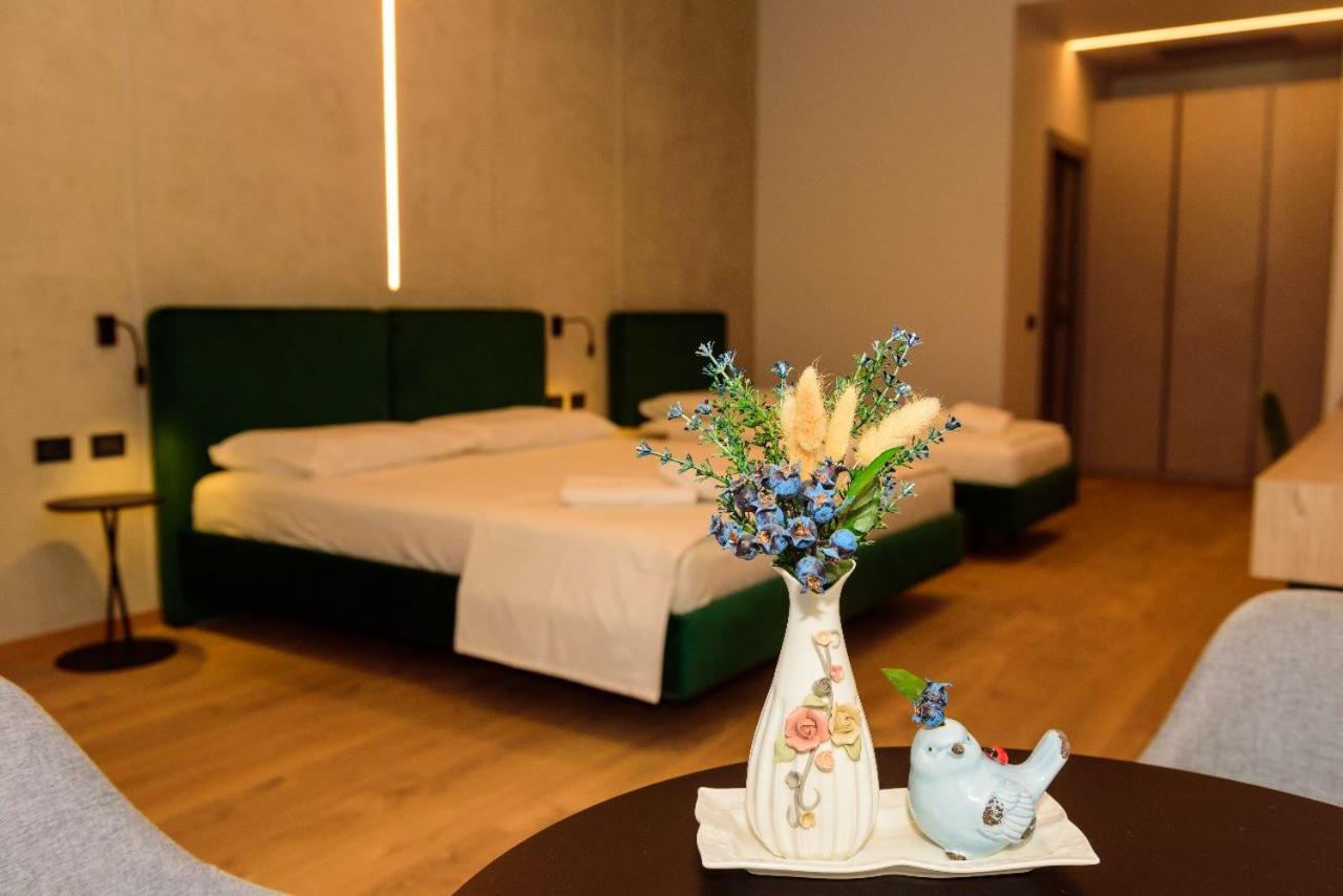 Hotel Zeneli Vlorë 외부 사진
