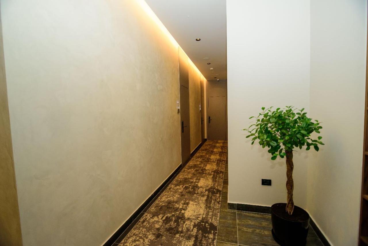 Hotel Zeneli Vlorë 외부 사진